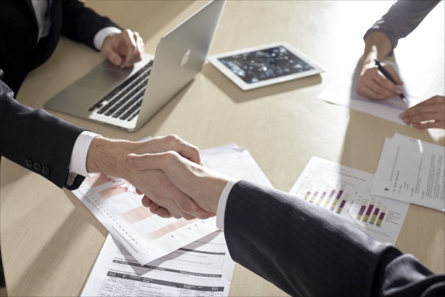 コンサルを資産運用の初めの一歩に